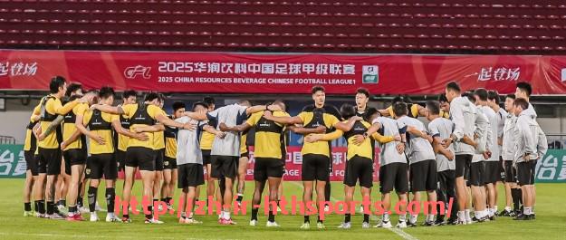 华体会hth登录入口-德雷蒙德·格林的防守多面性如何提升勇士队整体战斗力